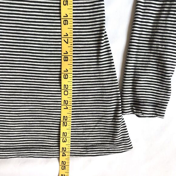 Y2k Old Navy Black White Striped Ruffle Henley Tee Shirt Long Sleeve Women's XS - Picture 9 of 10